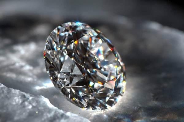 钻石切割流行趋势 钻石的切磨要注意什么